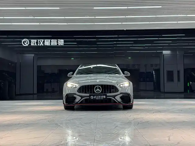 Mercedes-Benz C-Class AMG New Energy 2024 Mercedes-AMG C 63 S E PERFORMANCE F1 Edition — фото 2