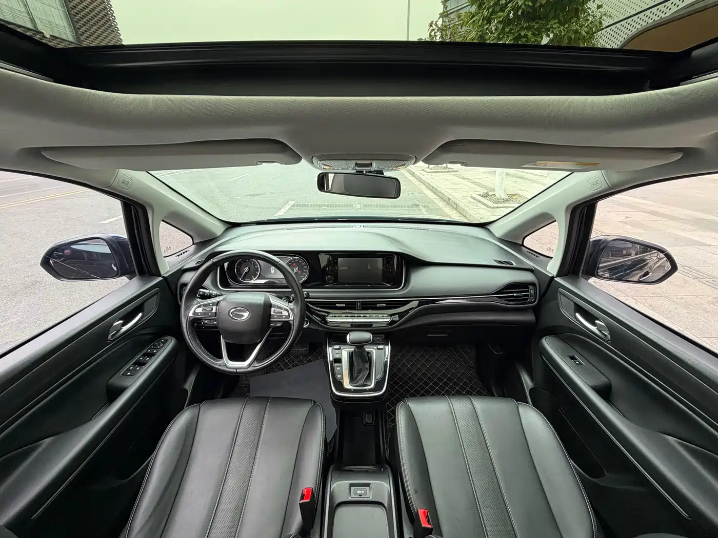 GAC Trumpchi Trumpchi M6 2021 270T DCT Premium Edition (7-seater) фото 12