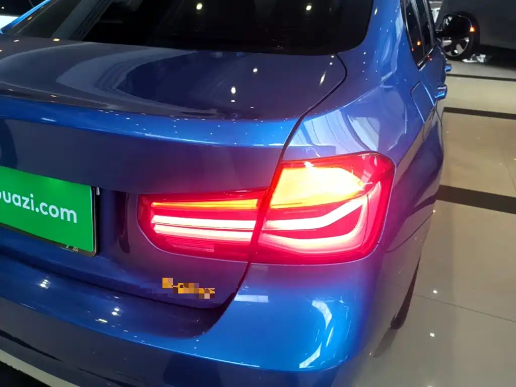 Фото 8 - BMW 3 Series