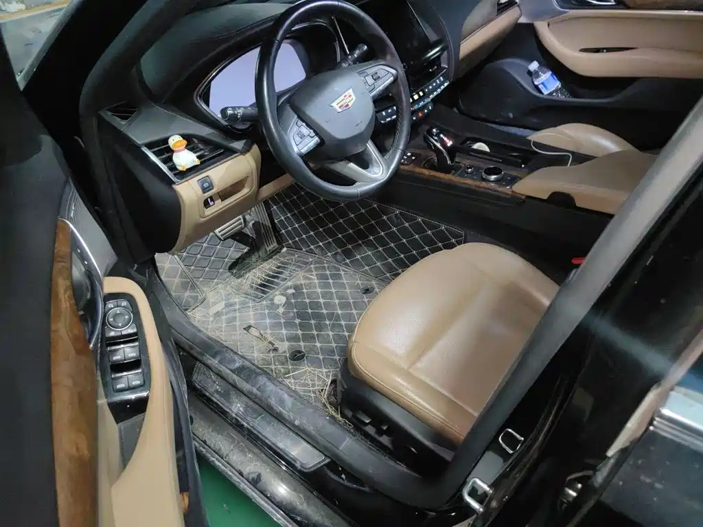 Photo 12 - Cadillac CT5