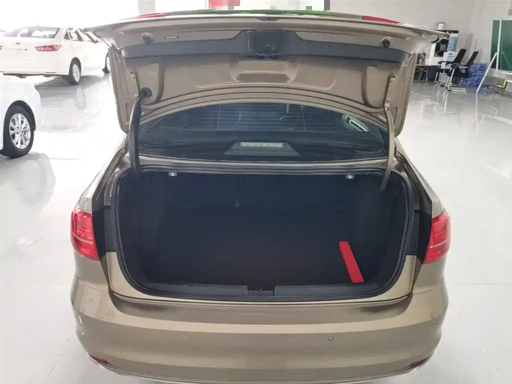 Volkswagen Sagitar 2018 280TSI DSG Comfort фото 19