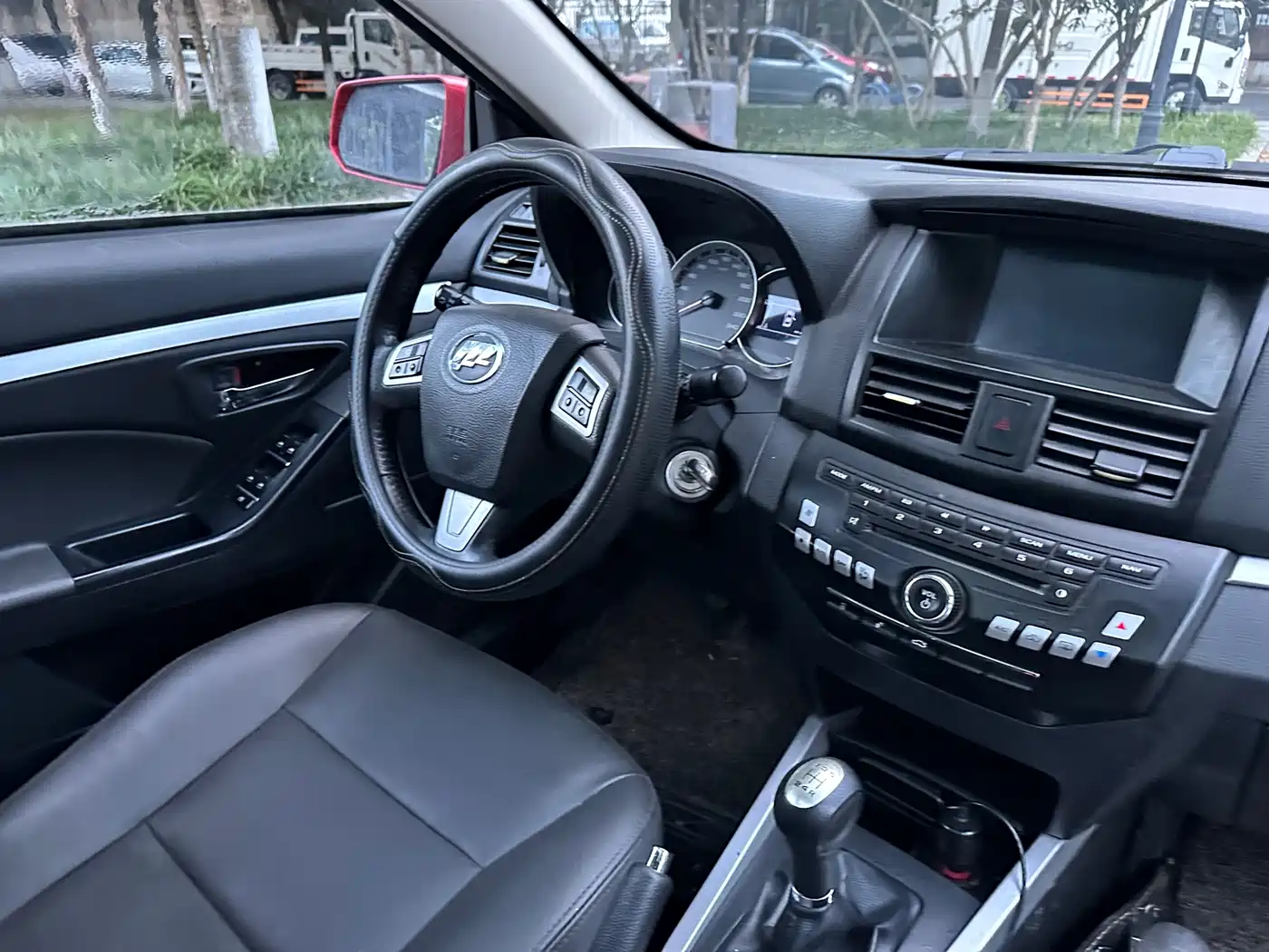 Lifan 720 2015 2014 Overstep Edition 1.5L Luxury