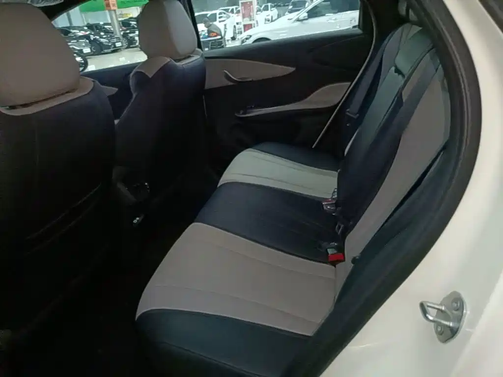 Photo 17 - BYD Dolphin