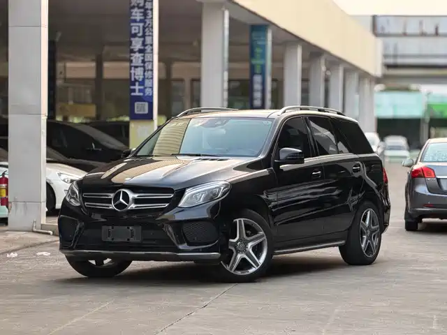 Mercedes-Benz GLE 2016 GLE 400 4MATIC — фото 1