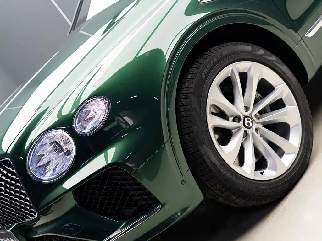 Bentley Bentayga 2025 2024 4.0T V8 Long Wheelbase