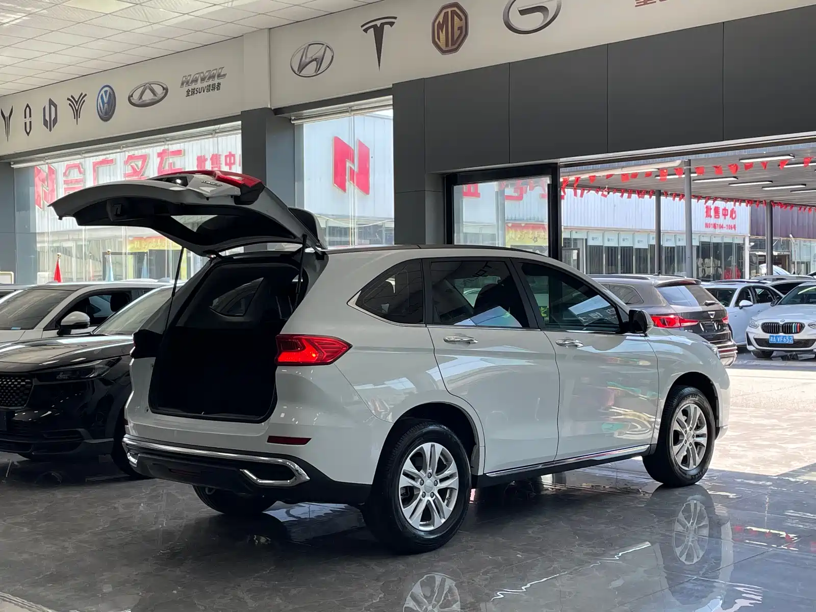 Фото 16 - Haval M6
