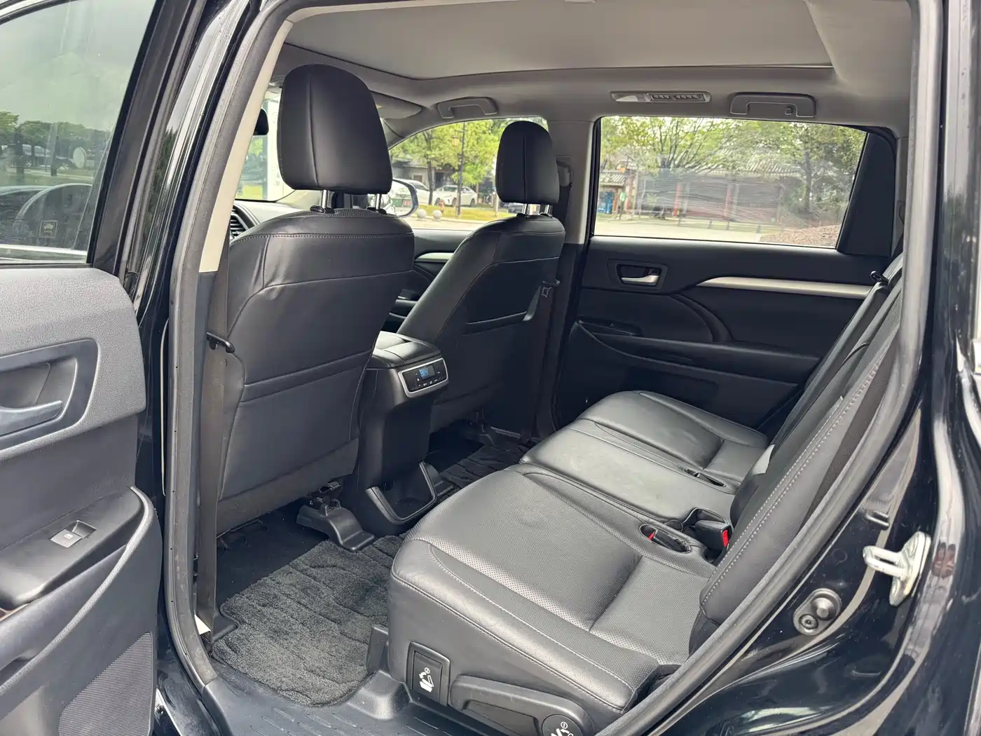 Toyota Highlander 2017 2.0T 4WD Premium 7-Seater фото 11