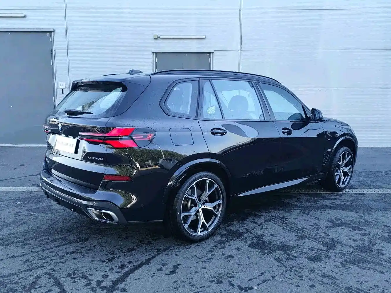 BMW X5 2026 2025 Model xDrive 30Li Exclusive M Sport Blackout Package