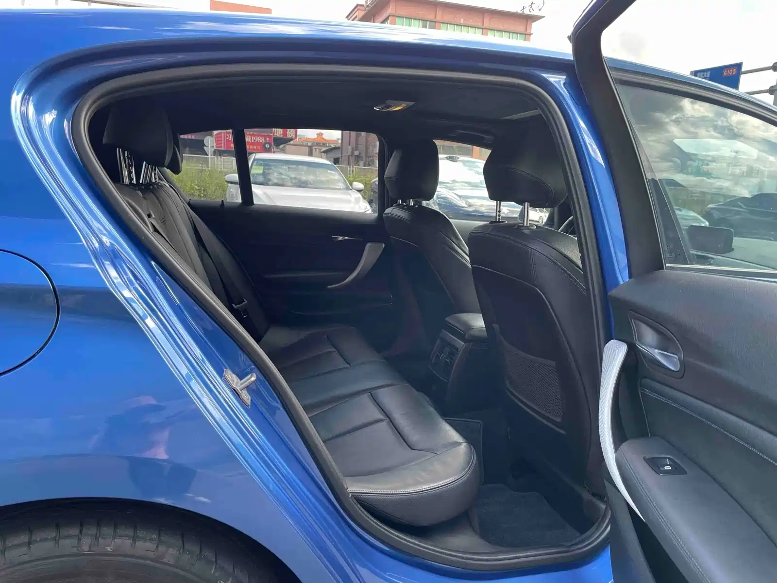 Фото 9 - BMW 1 Series (Import)