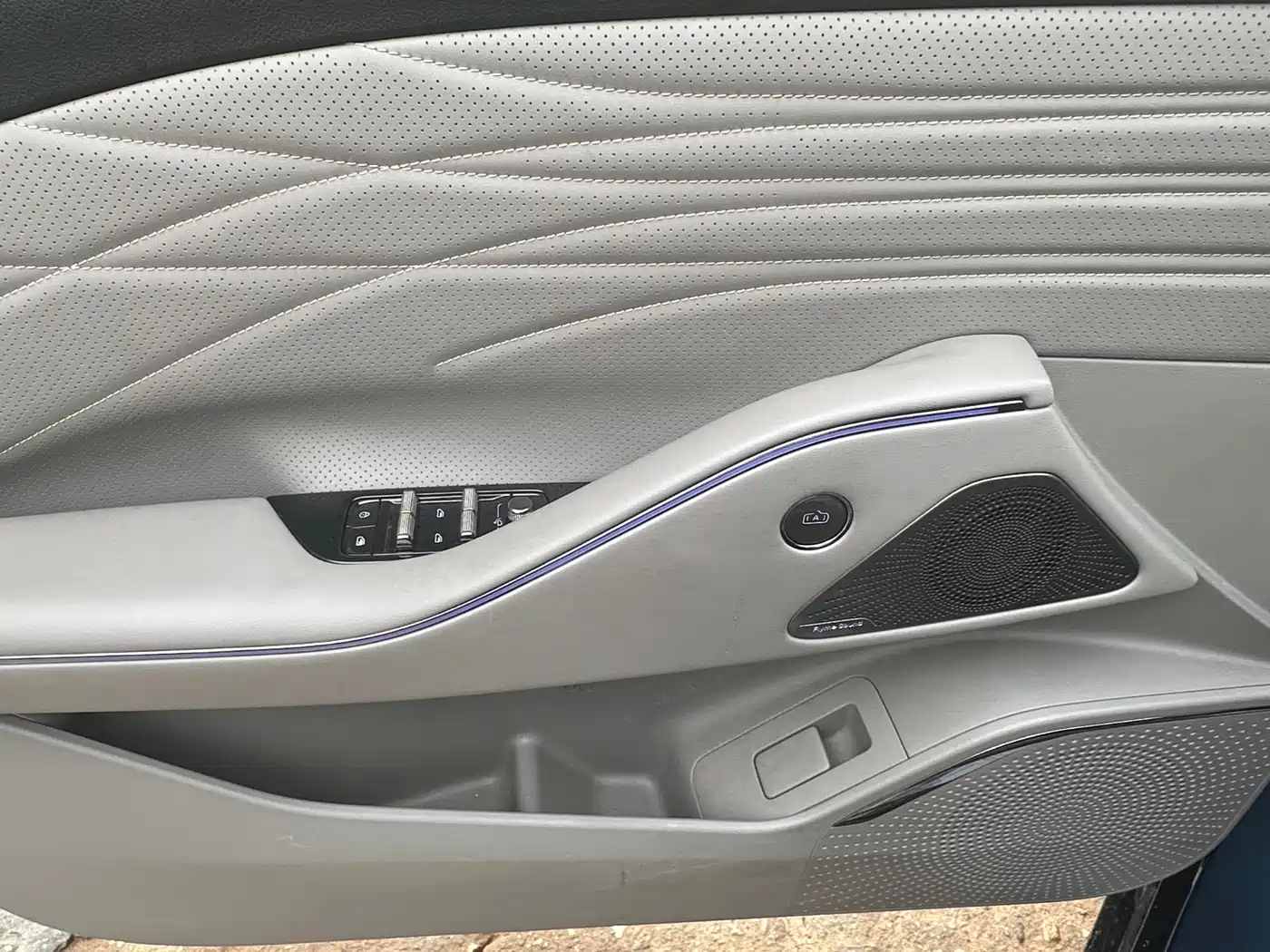 Geely Galaxy Galaxy Xingyao 8 2025 130km EM-i Premium Edition фото 12