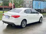 Фото 21 - Citroën C4L