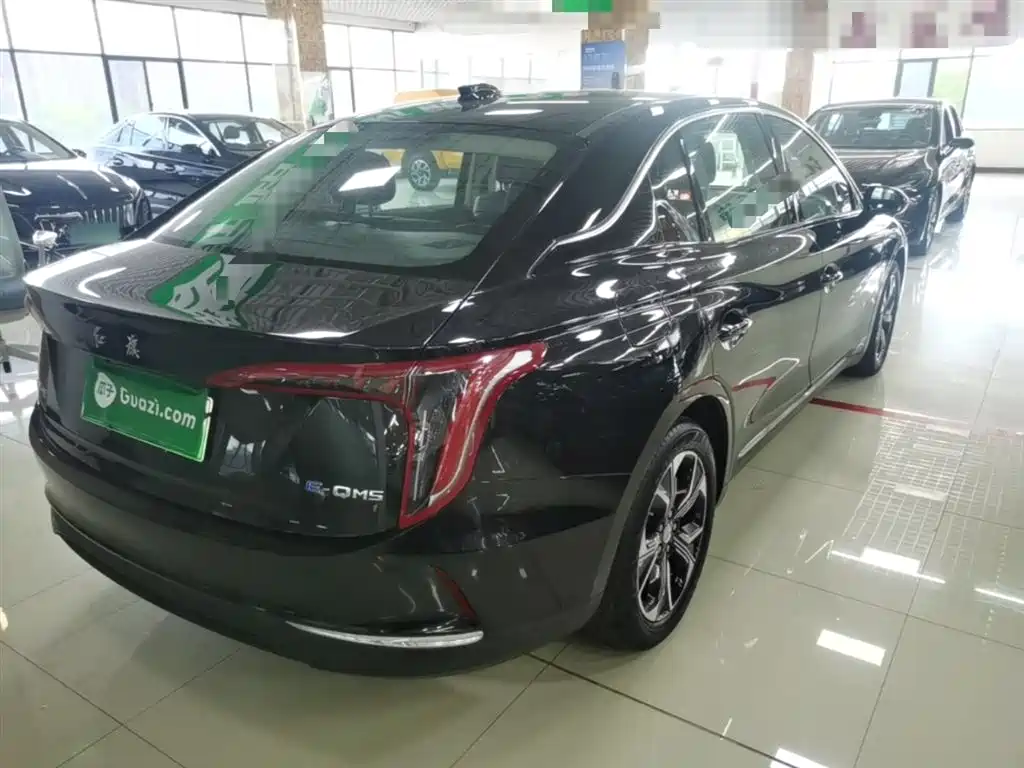 Hongqi E-QM5 2023 Facelift Basic Travel Edition фото 7