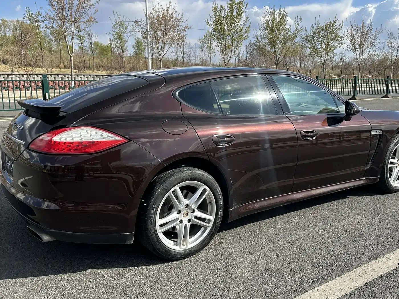 Porsche Panamera 2010 Panamera 4 3.6L фото 6