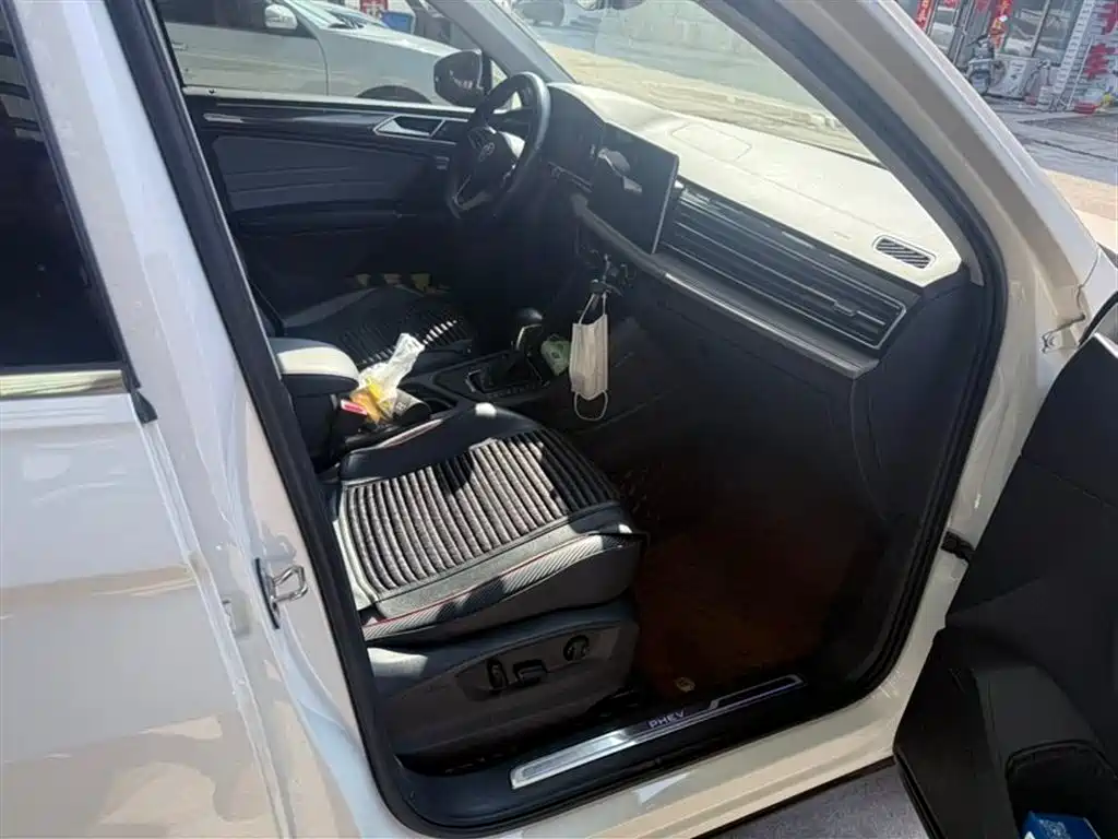 VOLKSWAGEN TIGUAN L NEW ENERGY