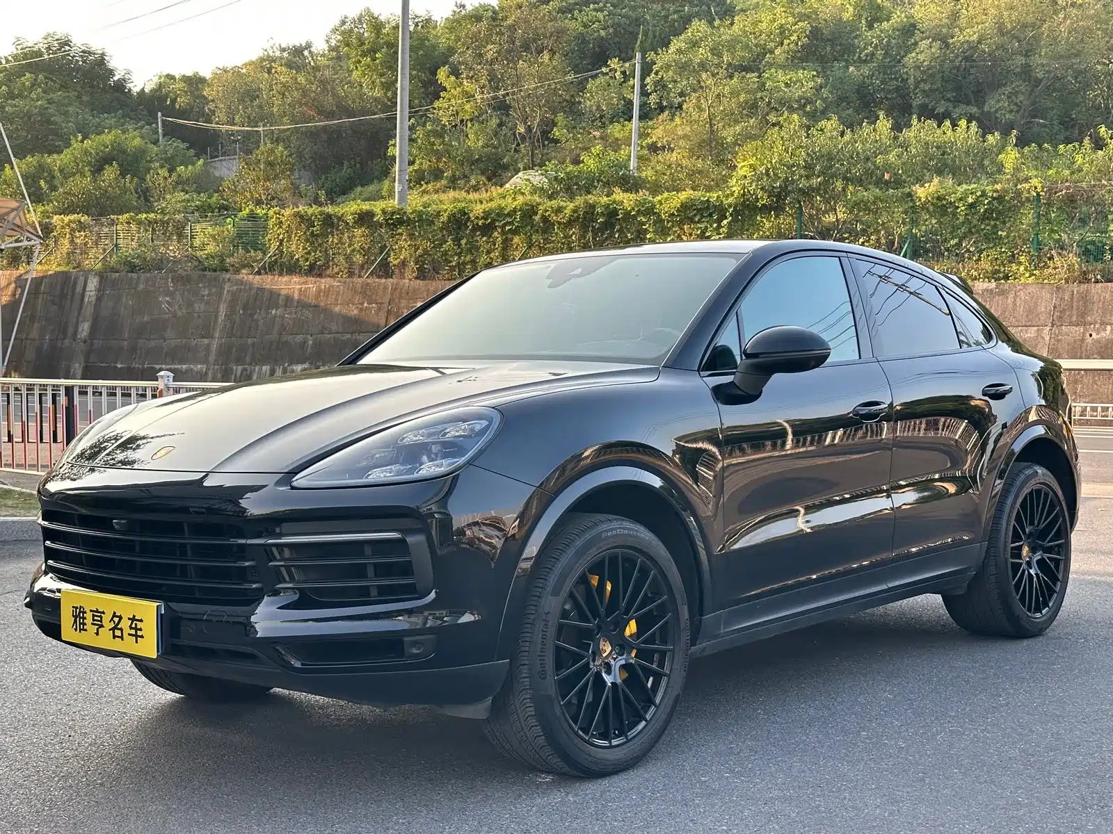 Фото 1 - Porsche Cayenne