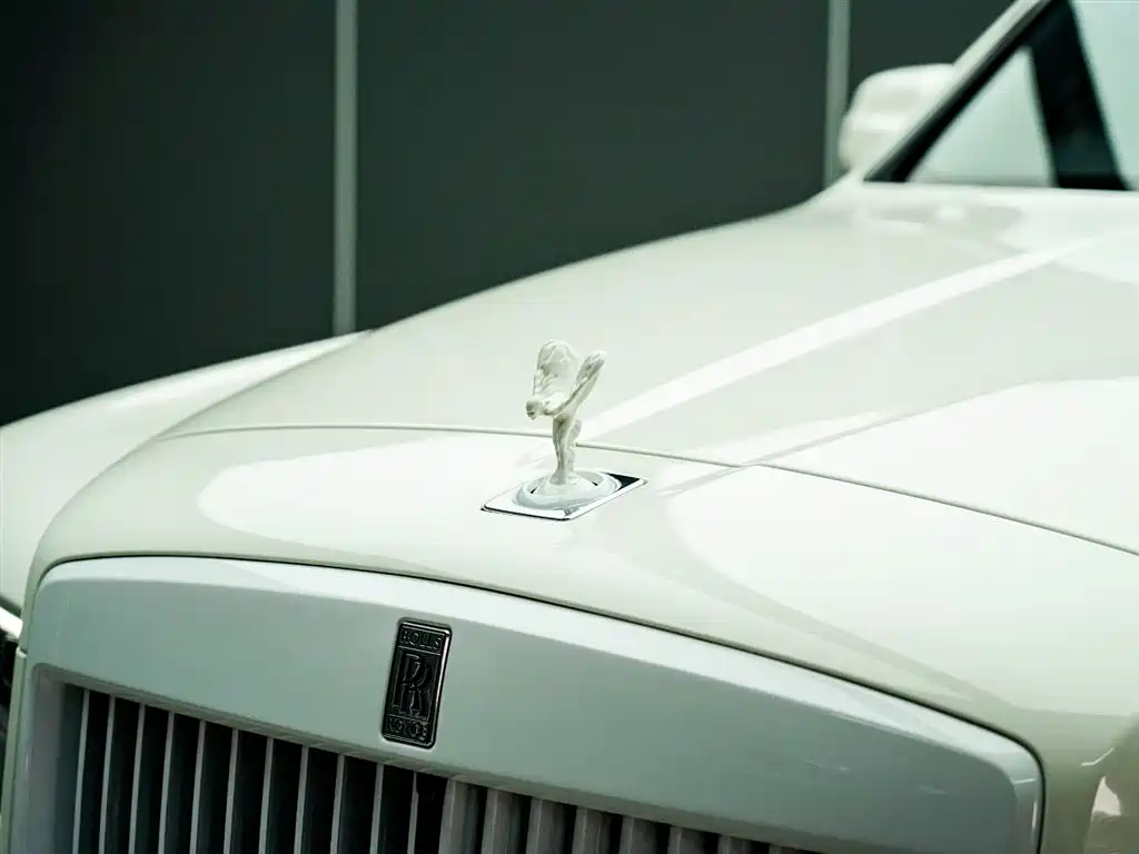 Rolls-Royce Cullinan 2018 4-Seater Version фото 4