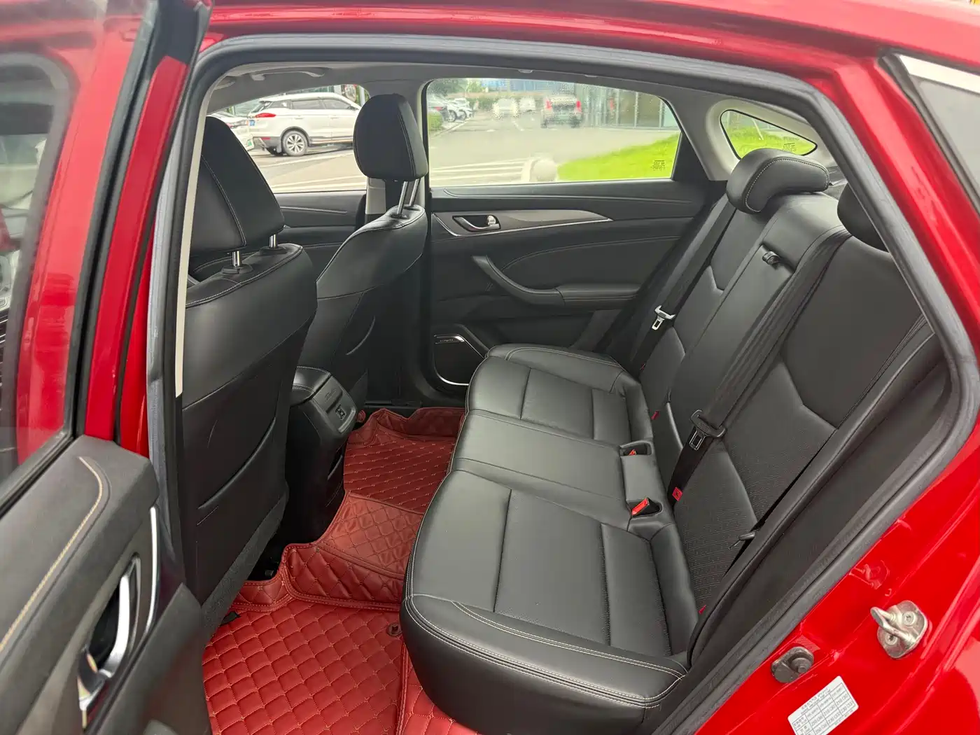 Фото 6 - Changan Eado