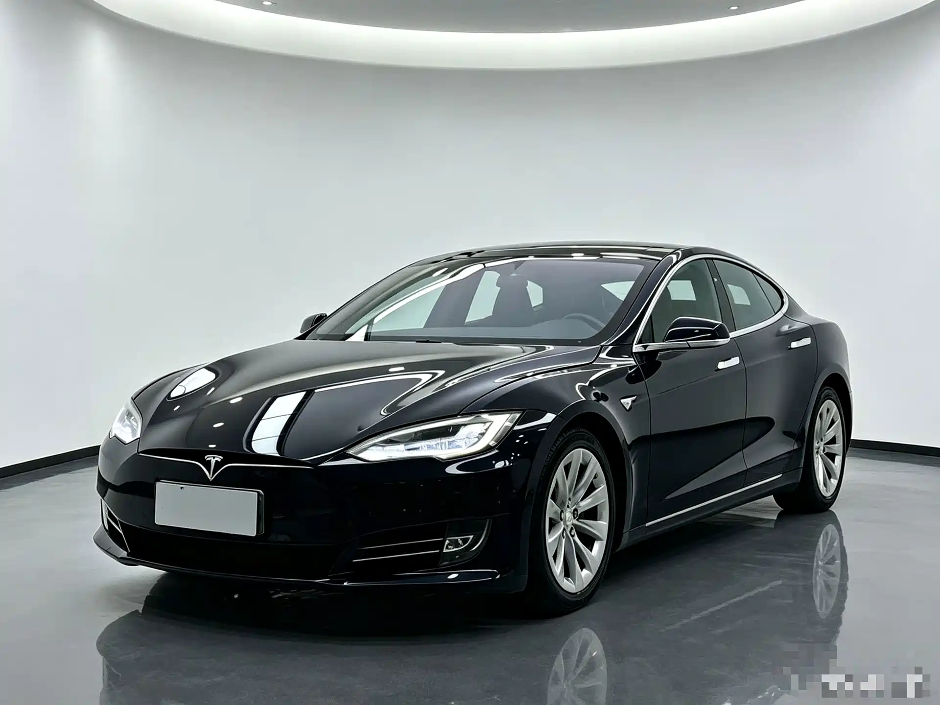 Фото 1 - Tesla Model S