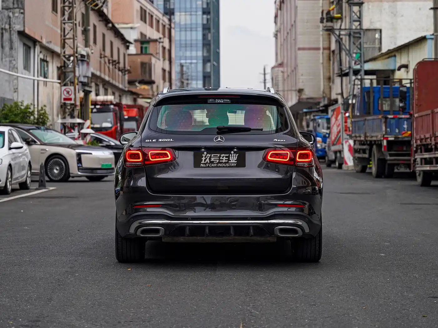 Mercedes-Benz GLC 2020 GLC 300 L 4MATIC Luxury фото 4