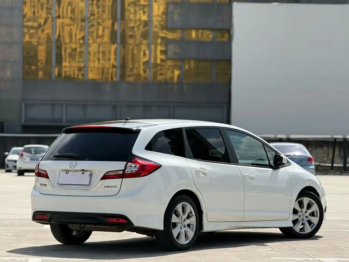 Фото 9 - Honda Jade