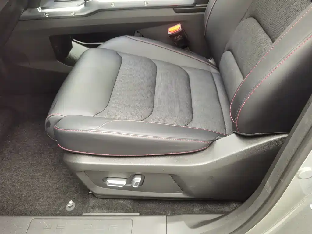 Jetour T2 2025 2025 1.5TD DCT 2WD Explorer+