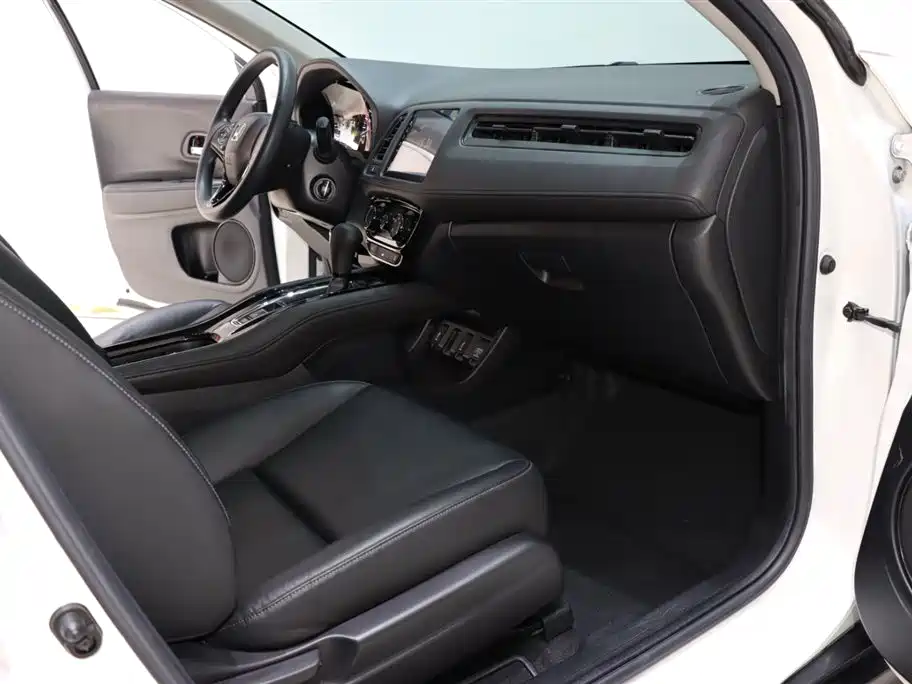 Photo 8 - Honda Vezel