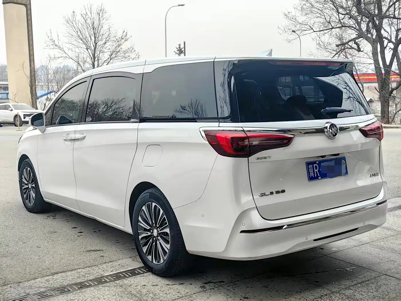 Buick GL8 2020 Model ES Landglory 653T Luxury фото 5