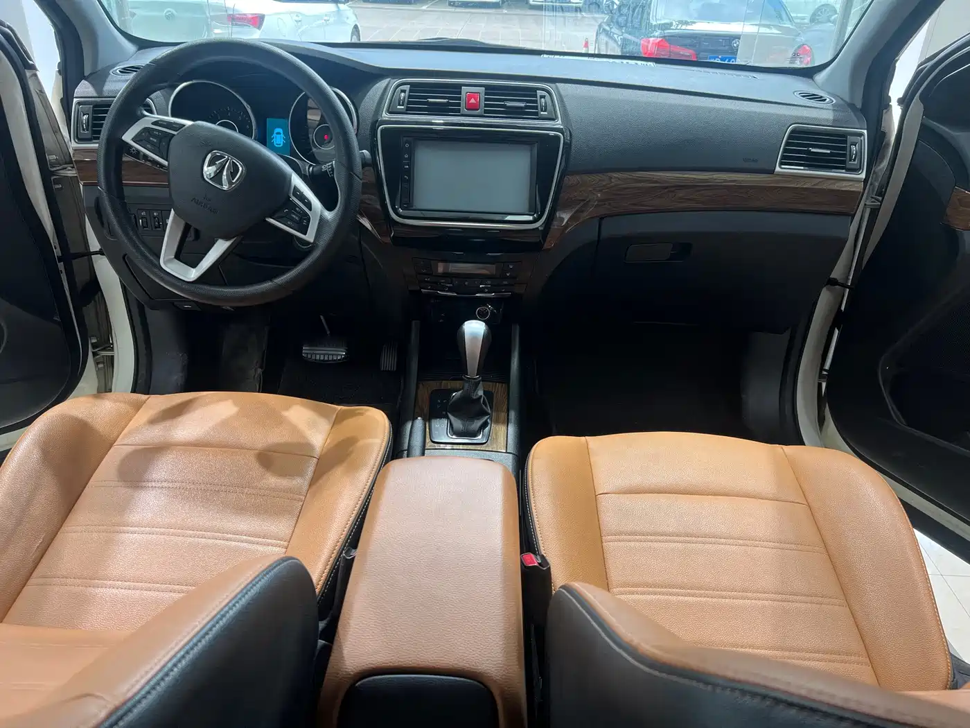 2017 BAIC Weiwang S50