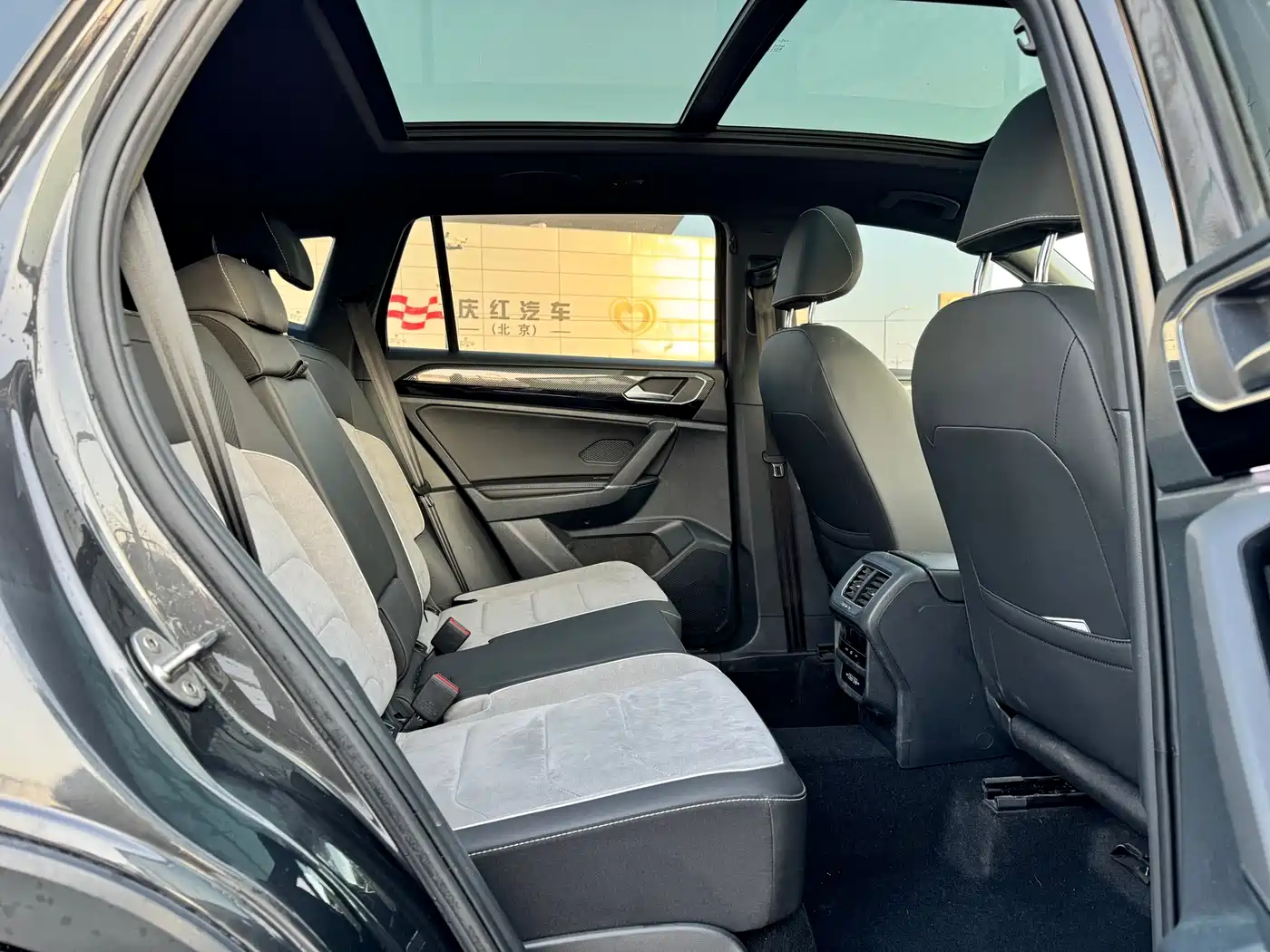 Volkswagen Tayron 2022 380TSI 4WD R-Line Smart Connect Edition фото 22