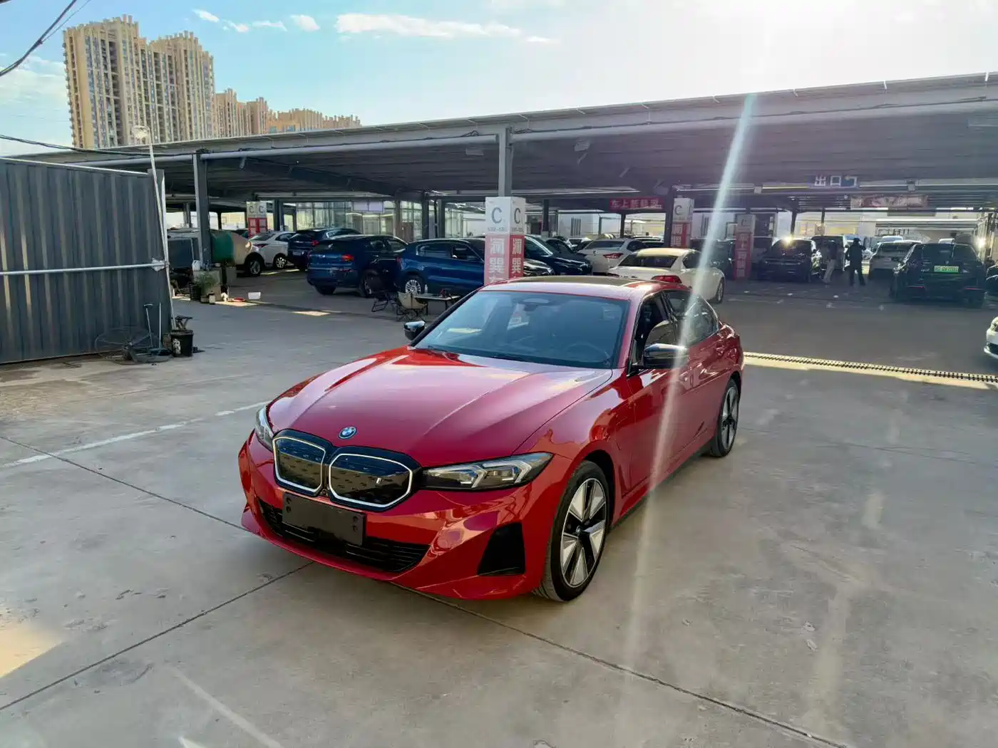 BMW i3 2023 eDrive 40 L Shadowline Package фото 2