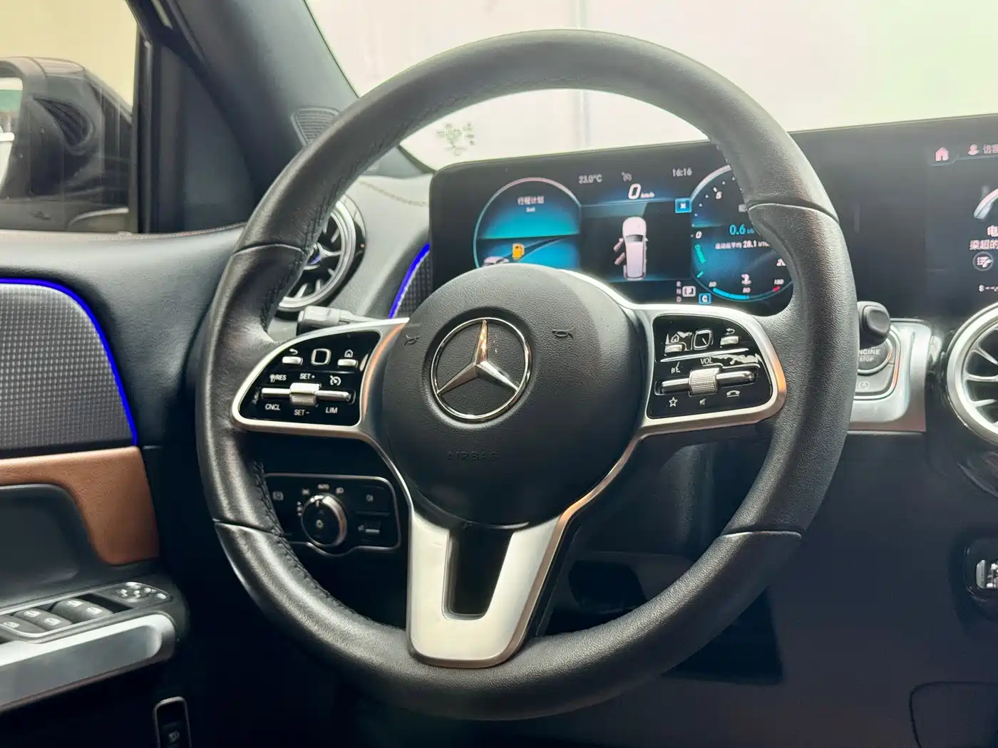 Mercedes-Benz GLB, миниатюра 9