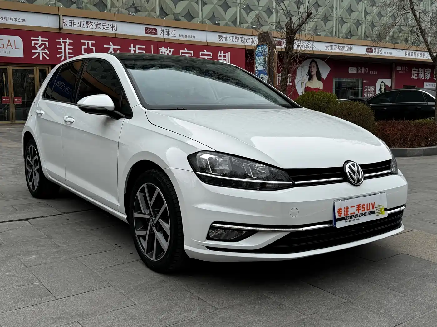 Volkswagen Golf 2020 280TSI DSG Luxury фото 3