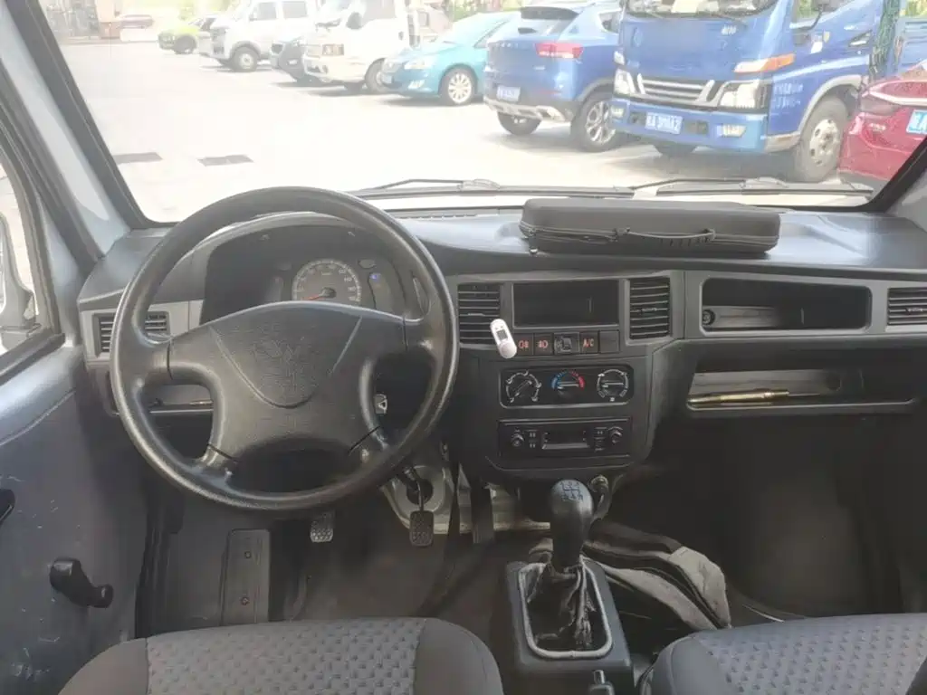 Wuling Motors Wuling Zhiguang 2021 2020 1.2L Utility China VI LSI