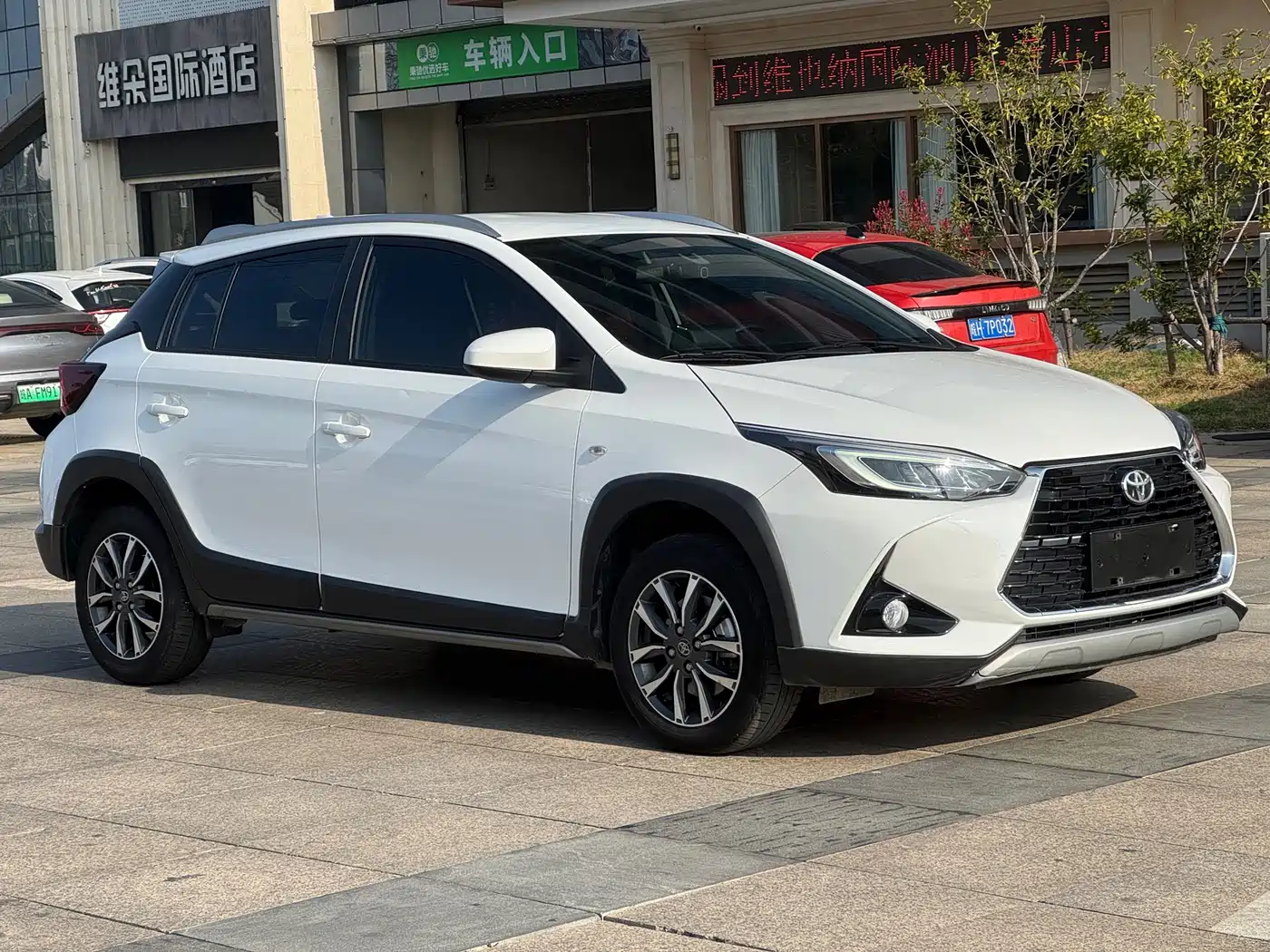 TOYOTA YARIS L ZHIXUAN