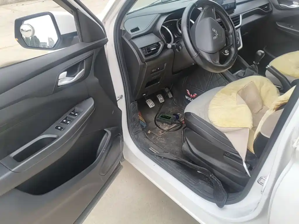 Wuling Motors Wuling Hongguang S3 2019 2019 1.5L Manual Standard Model China VI