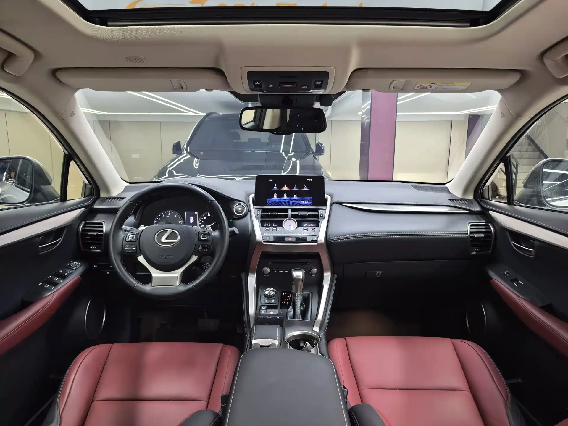 Фото 9 - Lexus NX