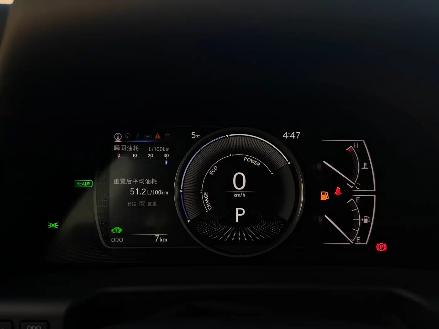 Lexus ES 2025 300h Ultimate Edition фото 18