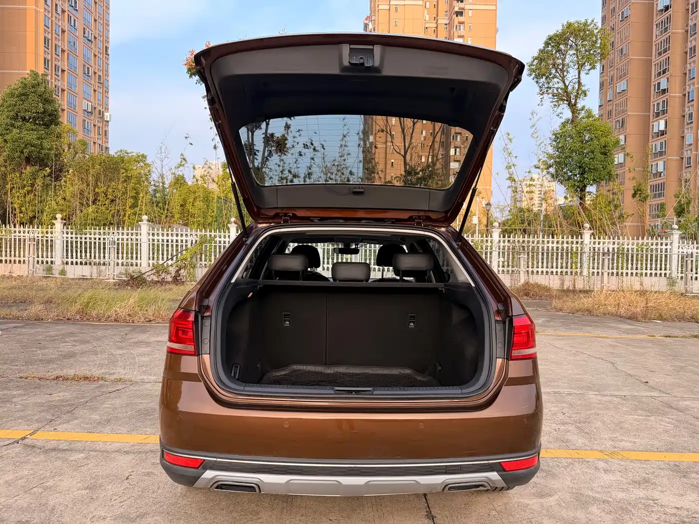 Volkswagen Gran Lavida 2018 2017 230TSI DSG Luxury Edition