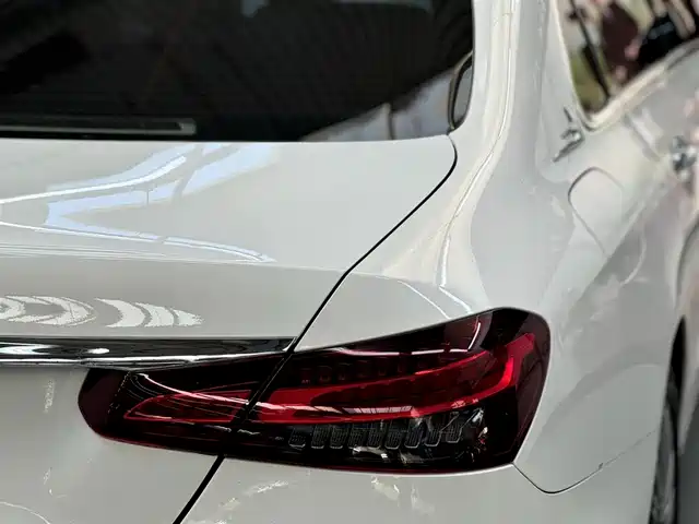 Mercedes-Benz E-Class 2021 E 300 L Fashion — фото 5