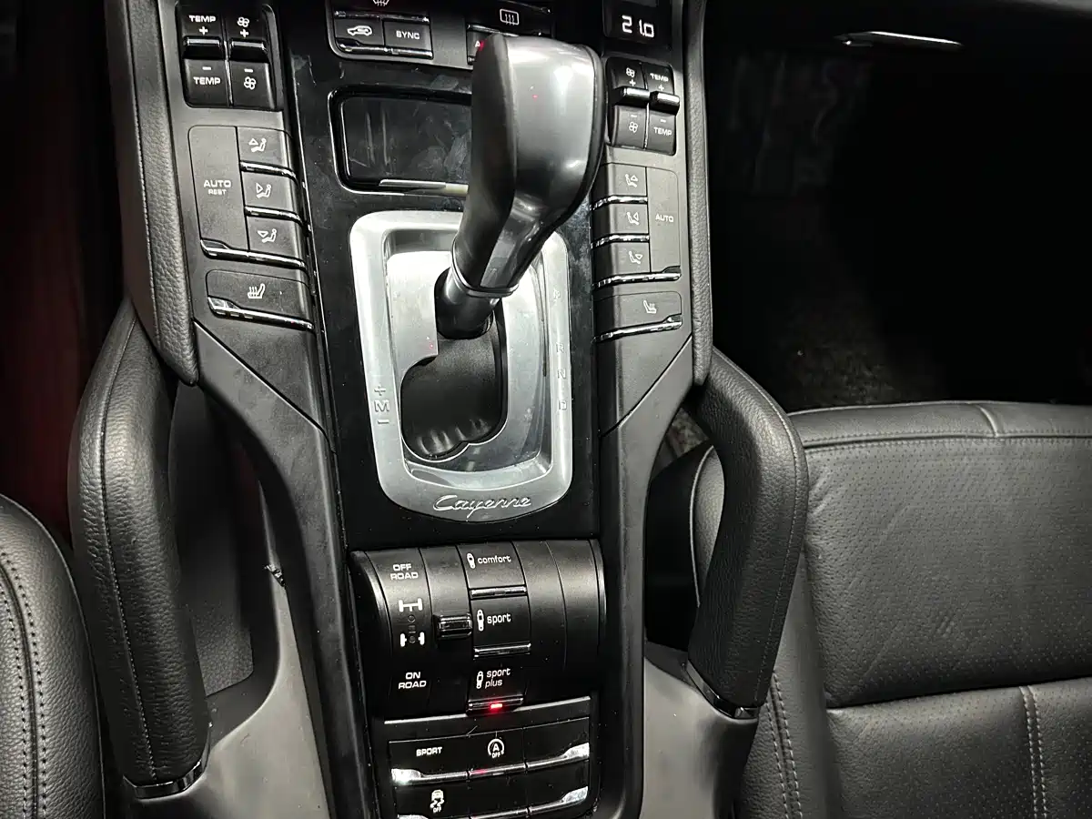 Porsche Cayenne 2016 Cayenne 3.0T фото 14