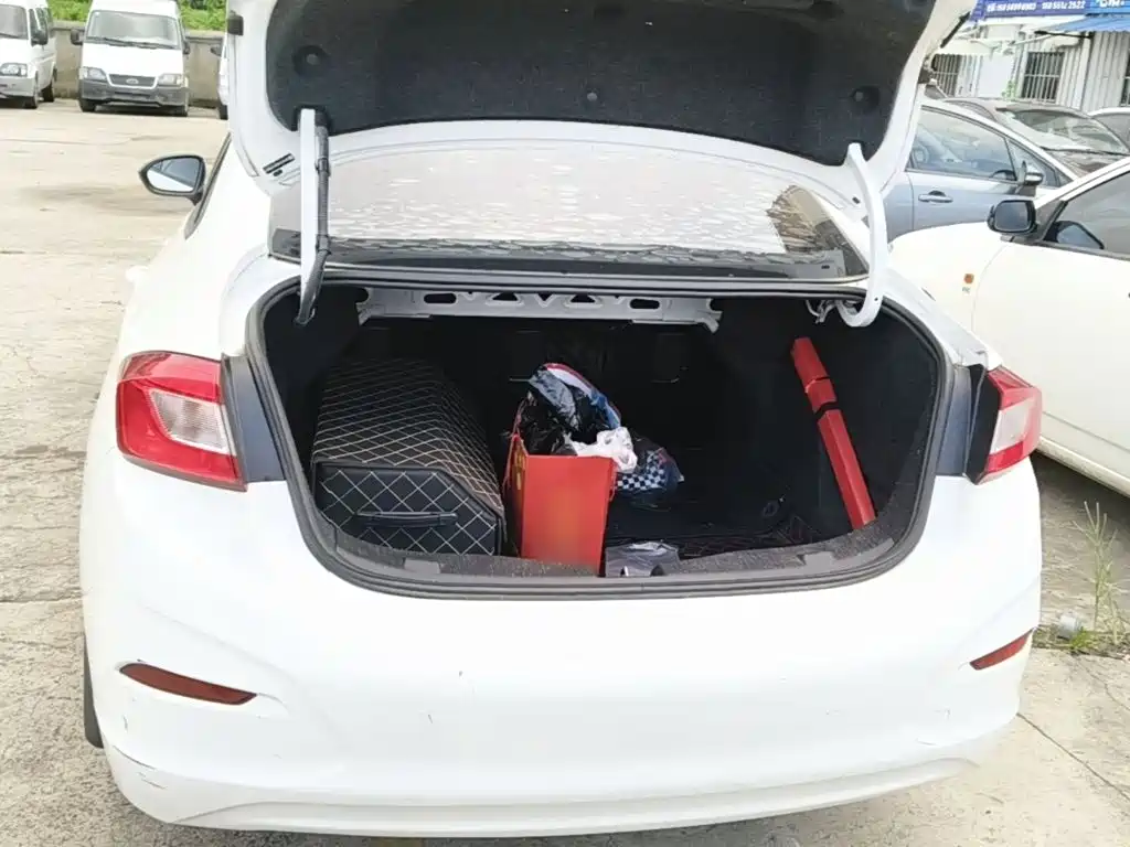 Chevrolet Cruze 2019 2018 Redline 320 Automatic Pioneer Edition