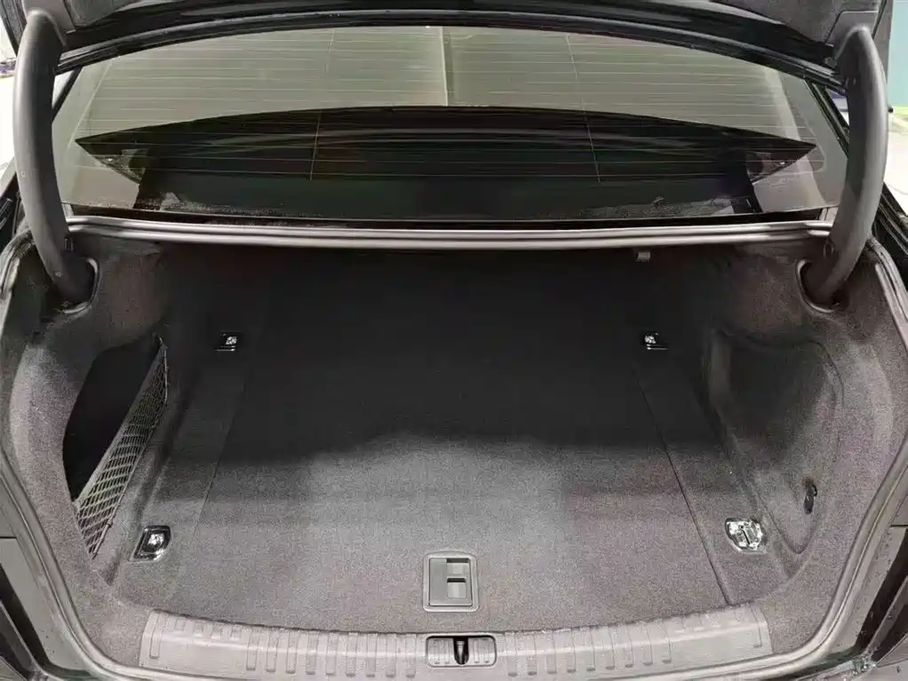 Audi A6L 2024 40 TFSI Luxury Dynamic фото 17
