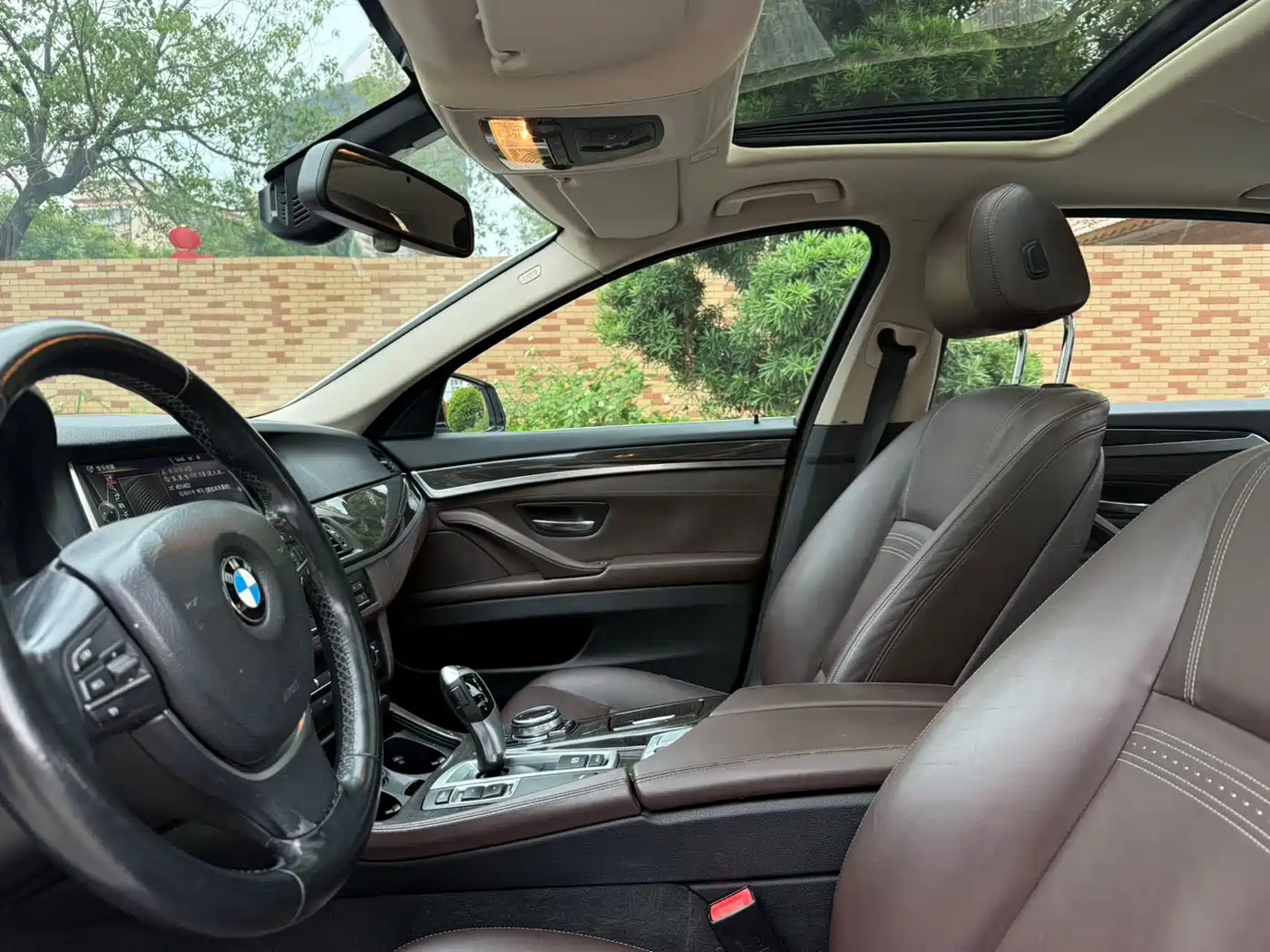BMW 5 Series 2014 525Li Luxury Design Package фото 12