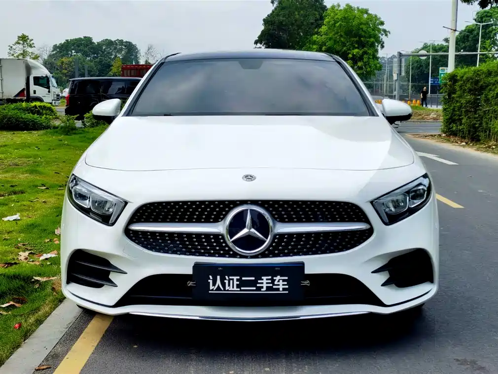 Mercedes-Benz A-Class 2021 A 200 L Sport Sedan Dynamic Type фото 2