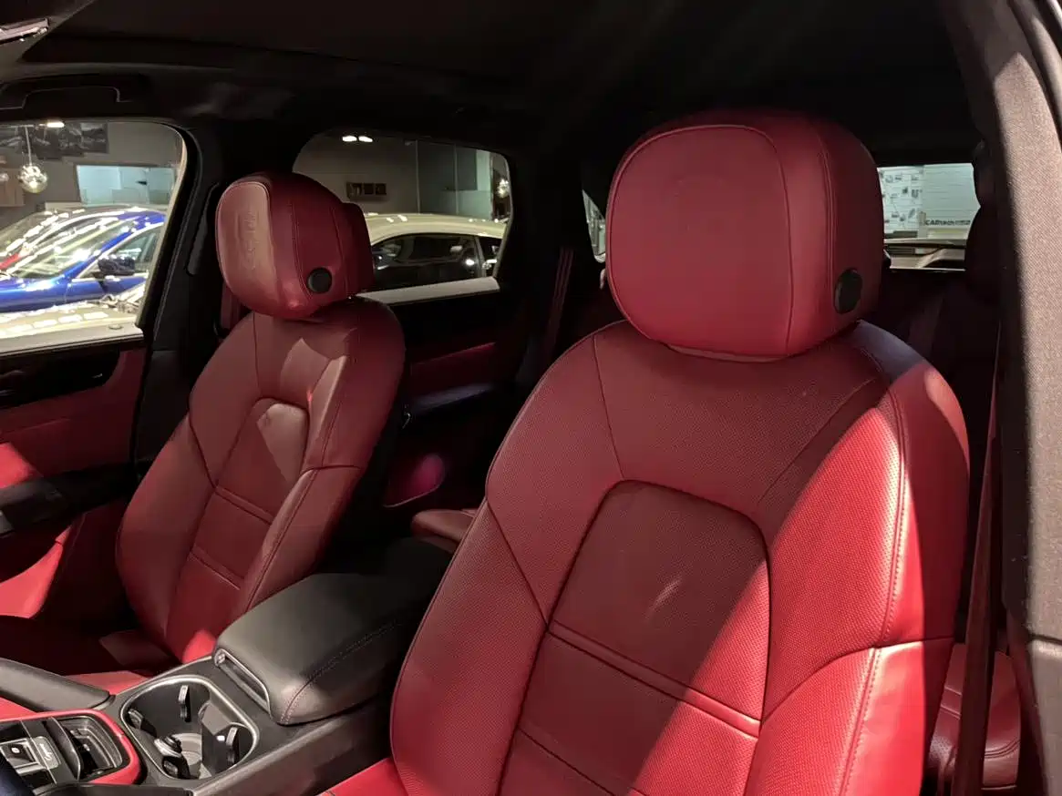 PORSCHE CAYENNE NEW ENERGY