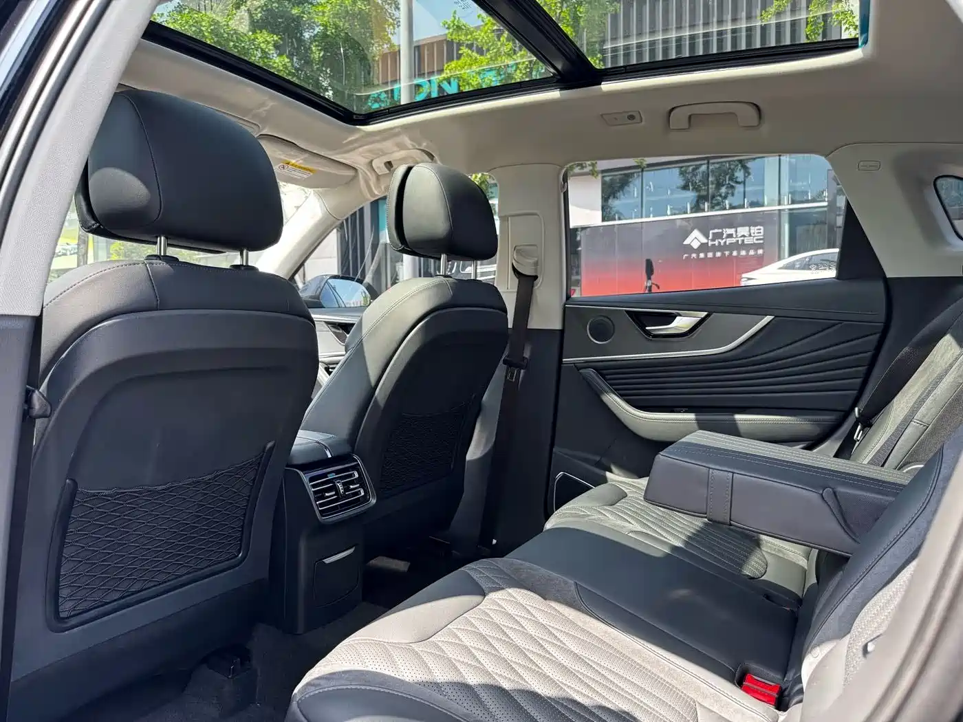Hongqi HS5 2023 2.0T AWD Flag Enjoy Pro Edition фото 8
