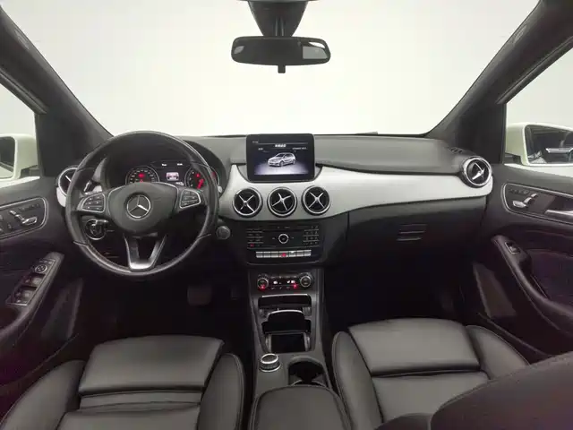 Mercedes-Benz B-Class 2017 B 200 Style — фото 5