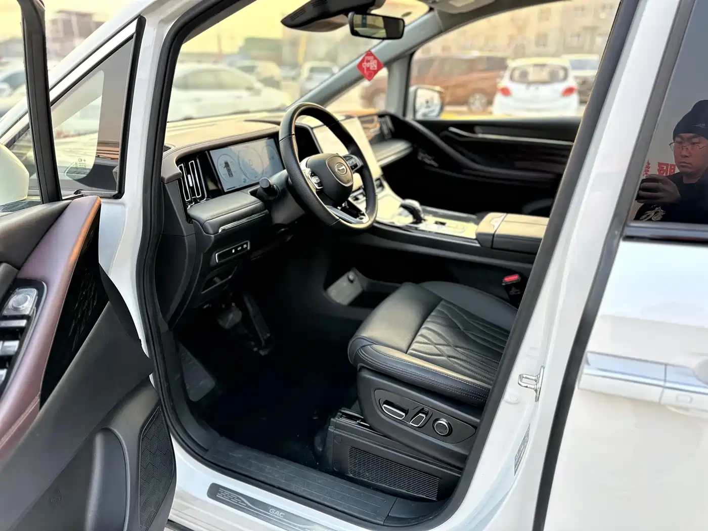 GAC Trumpchi Trumpchi M8 2024 Master Series Super Hybrid фото 9