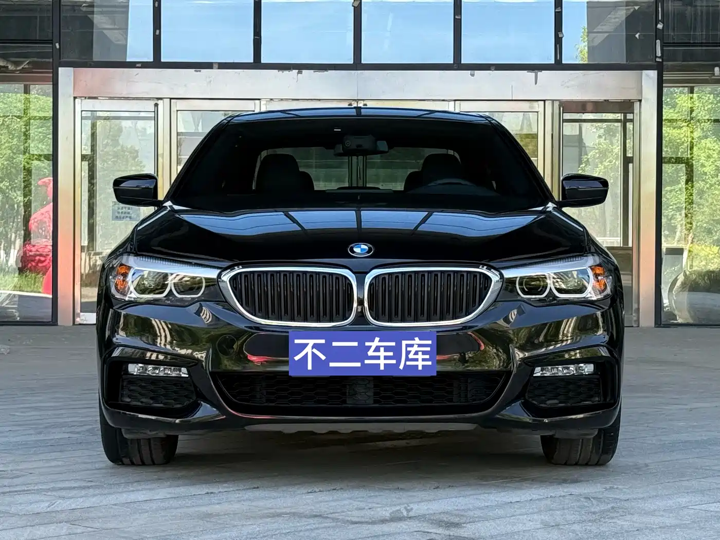 BMW 5 Series 2018 525Li M Sport Package фото 2