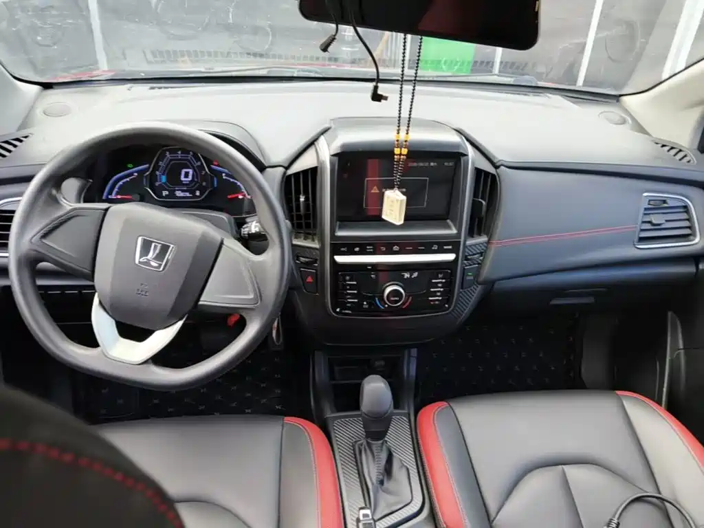Luxgen U5 SUV 2018 2017 1.6L CVT Knight Edition